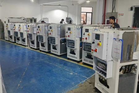 水冷式低溫冷凍機(jī)為什么會漏水？怎么解決？